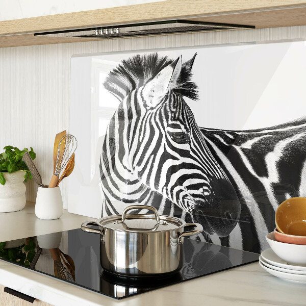 Sklenená doska na krájanie Zebra s čiernymi a bielymi pruhmi