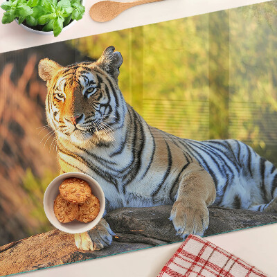 Sklenená doska na krájanie Tiger na pozadí prírody