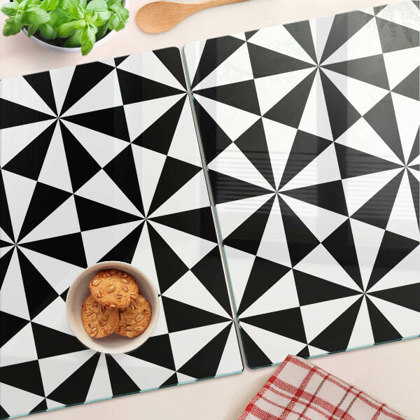 Sklenená doska na krájanie Geometrické trojuholníky v čiernej a bielej farbe