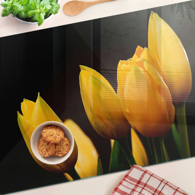 Sklenená doska na krájanie Žlté tulipány na čiernom pozadí