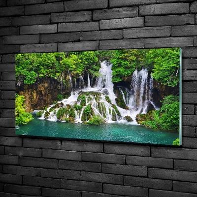 Foto obraz sklenený horizontálny Vodopád v horách