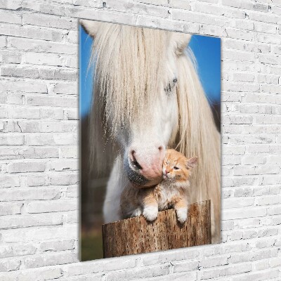 Vertikálny fotoobraz na skle Biely kôň s mačkou