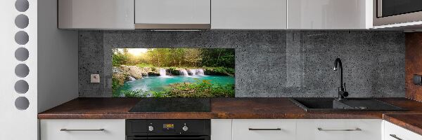Panel do kuchyne Vodopád v lese