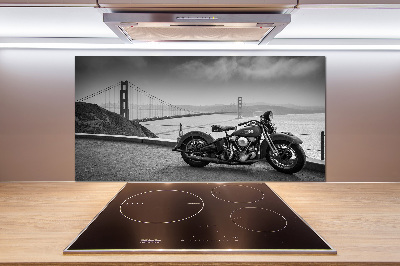 Sklenený panel do kuchynskej linky Motorka