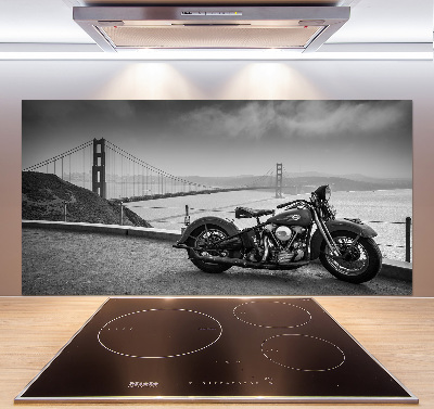Sklenený panel do kuchynskej linky Motorka