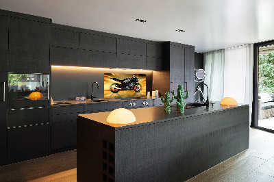 Sklenený panel do kuchynskej linky Motorka