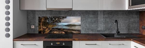 Panel do kuchyne Strom nad riekou