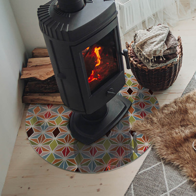 Okrúhla sklenená podložka pod krb Polygonálne vzory na webe