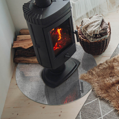 Okrúhla sklenená podložka pod krb Surový betón v minimalistickom štýle