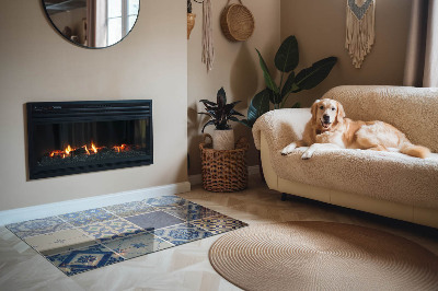 Obdĺžniková sklenená podložka pod krb Keramické vzory na pozadí