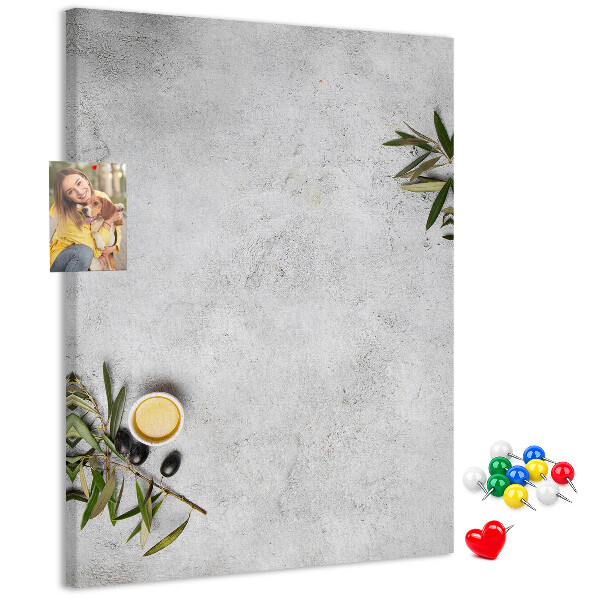 Nástenka do detskej izby Minimalistické pozadie s olivovým akcentom