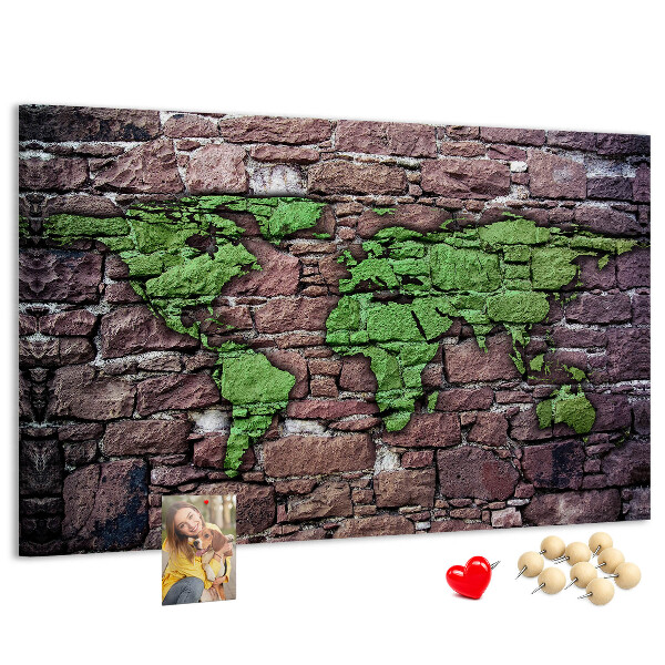 Nástenka Zelená mapa sveta na kamennej stene