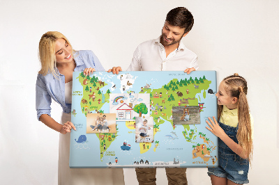Nástenka Farebná mapa sveta s figúrkami zvierat.