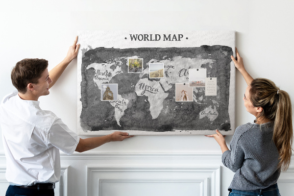 Korková nástenka na stenu Mapa sveta v odtieňoch sivej