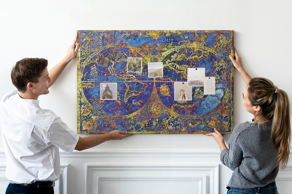 Nástenka Staroveká mapa sveta v sýtych farbách