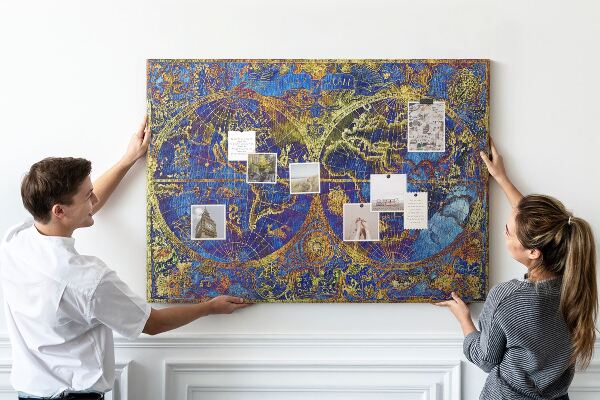Nástenka Staroveká mapa sveta v sýtych farbách