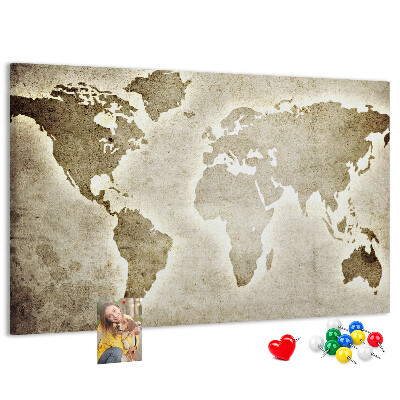 Korková tabuľa Na pozadí je staromódna mapa sveta.