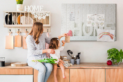 Korková tabuľa Štýlový nápis HOME na bielom pozadí