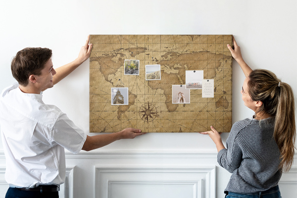 Korková tabuľa Mapa starovekého sveta s kompasom