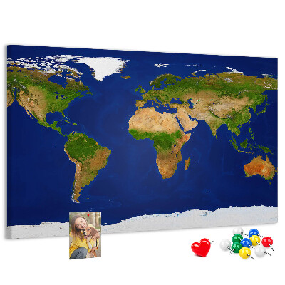 Korková nástenka na stenu Mapa sveta s farebnými špendlíkmi.