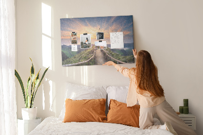 Korková nástenka na stenu Malebný chodník v horách pri západe slnka