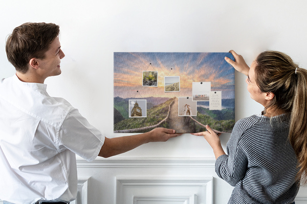 Korková nástenka na stenu Malebný chodník v horách pri západe slnka