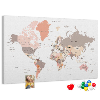 Nástenka Mapa sveta v tlmených farbách