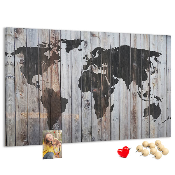 Nástenka Mapa sveta na pozadí drevených dosiek