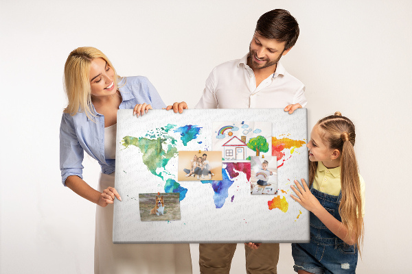 Nástenka Farebná akvarelová mapa sveta
