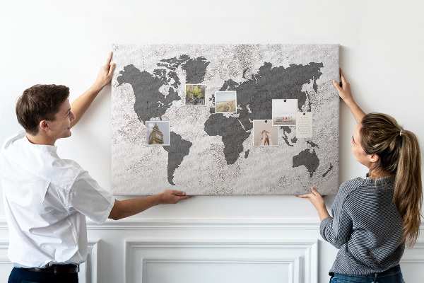 Korková nástenka na stenu Štýlová mapa sveta v odtieňoch sivej
