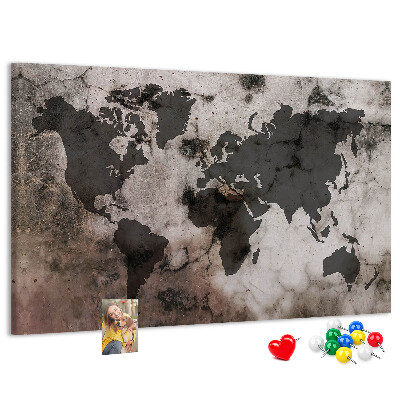 Nástenka Hrdzavá mapa sveta na betónovom pozadí