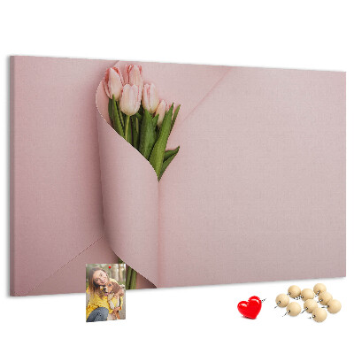 Korková tabuľa Jemné tulipány na ružovom pozadí