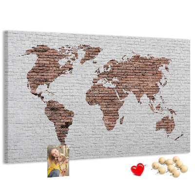 Korková nástenka na stenu Mapa sveta na pozadí tehlovej steny