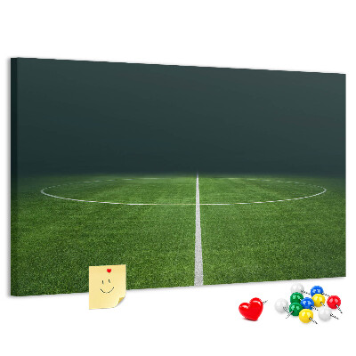 Korková tabuľa Futbalové ihrisko s čiarami a trávou.