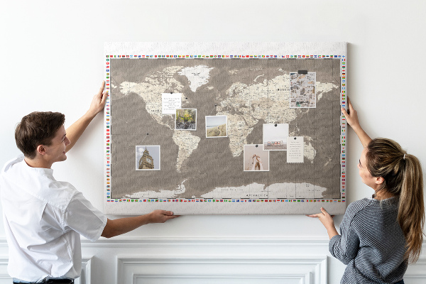 Korková tabuľa Mapa sveta s vlajkami krajín