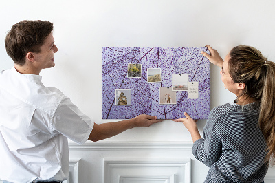 Korková nástenka na stenu Jemný listový vzor na fialovom pozadí