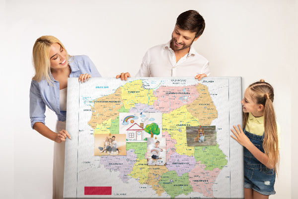 Korková tabuľa Mapa Poľska s farebnými vojvodstvami