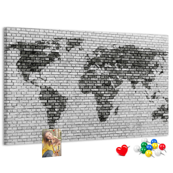 Nástenka Mapa sveta na tehlovej stene
