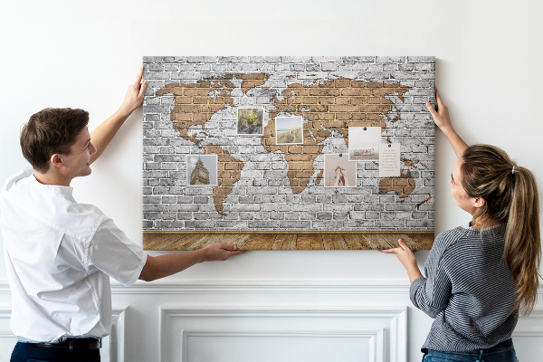 Korková nástenka na stenu Mapa sveta na tehlovej stene