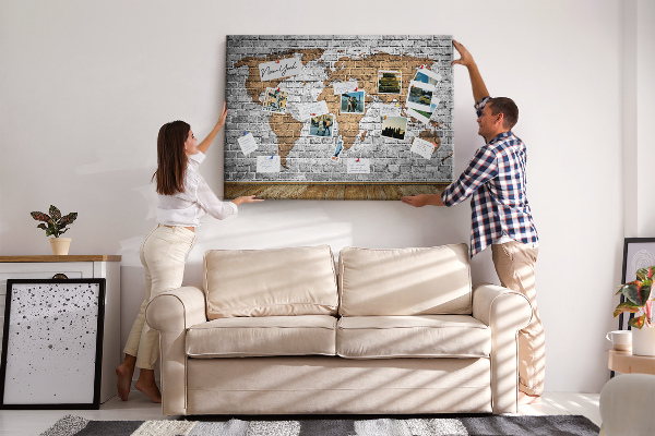 Korková nástenka na stenu Mapa sveta na tehlovej stene