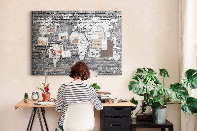 Korková tabuľa Mapa sveta na tehlovej stene