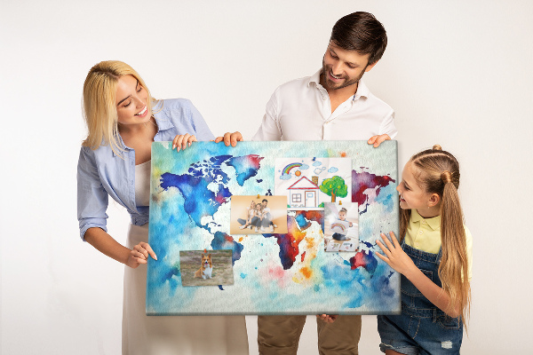 Korková tabuľa Farebná akvarelová mapa sveta