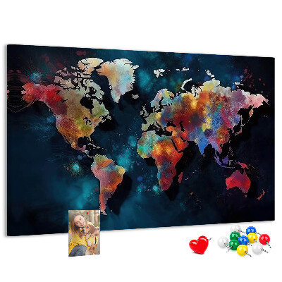 Nástenka Farebná mapa sveta na tmavom pozadí