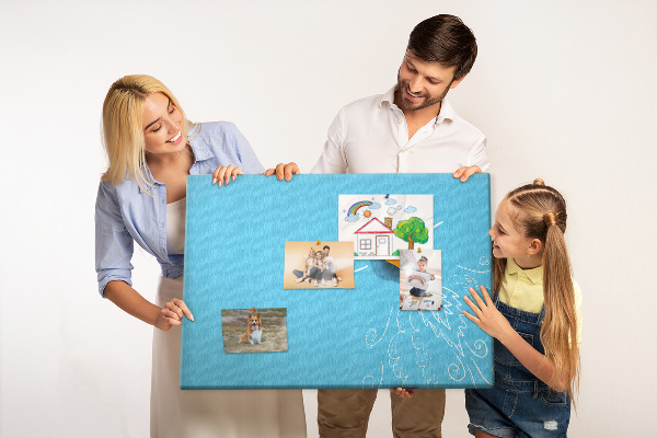 Nástenka Žiariaca žiarovka s efektom explózie