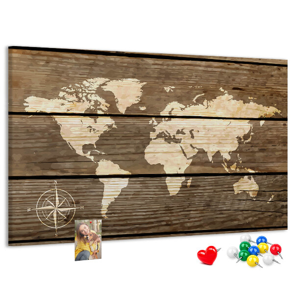 Nástenka Mapa sveta na pozadí drevených dosiek