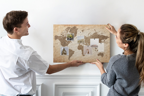 Nástenka Mapa sveta v odtieňoch hnedej