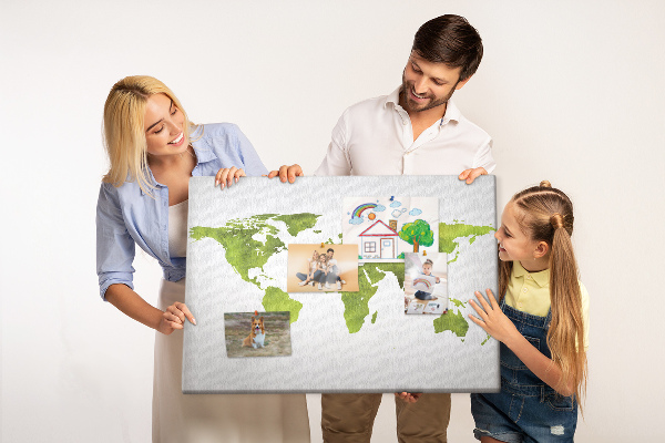 Korková nástenka na stenu Zelená mapa sveta s akvarelovým efektom