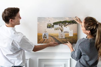 Nástenka Cesta cez africkú krajinu so stromom