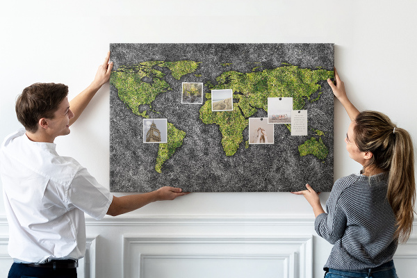 Korková nástenka na stenu Zelená mapa sveta na sivom pozadí