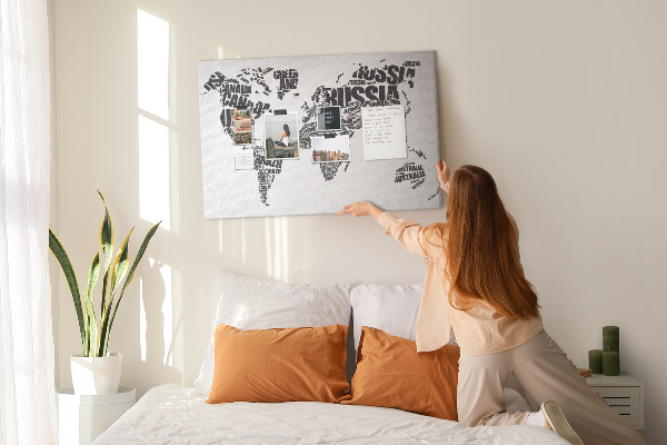Korková tabuľa Mapa sveta s názvami krajín slovami